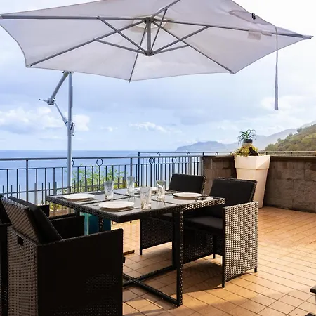 Casa Alessandra Letojanni Taormina アパート Gallodoro